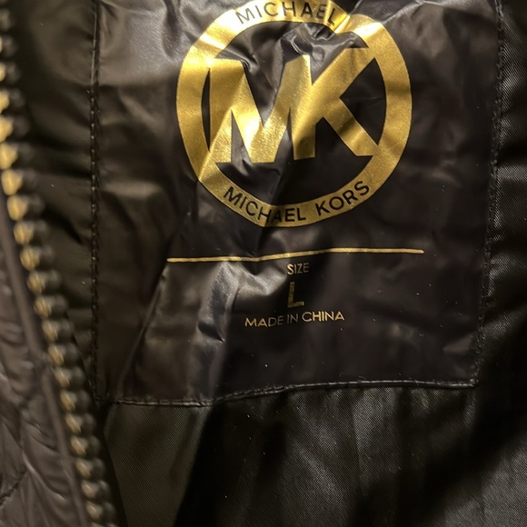 Michael Kors Women's Faux-Fur-Trim Hooded Quilted Coat - Picture 6 of 10